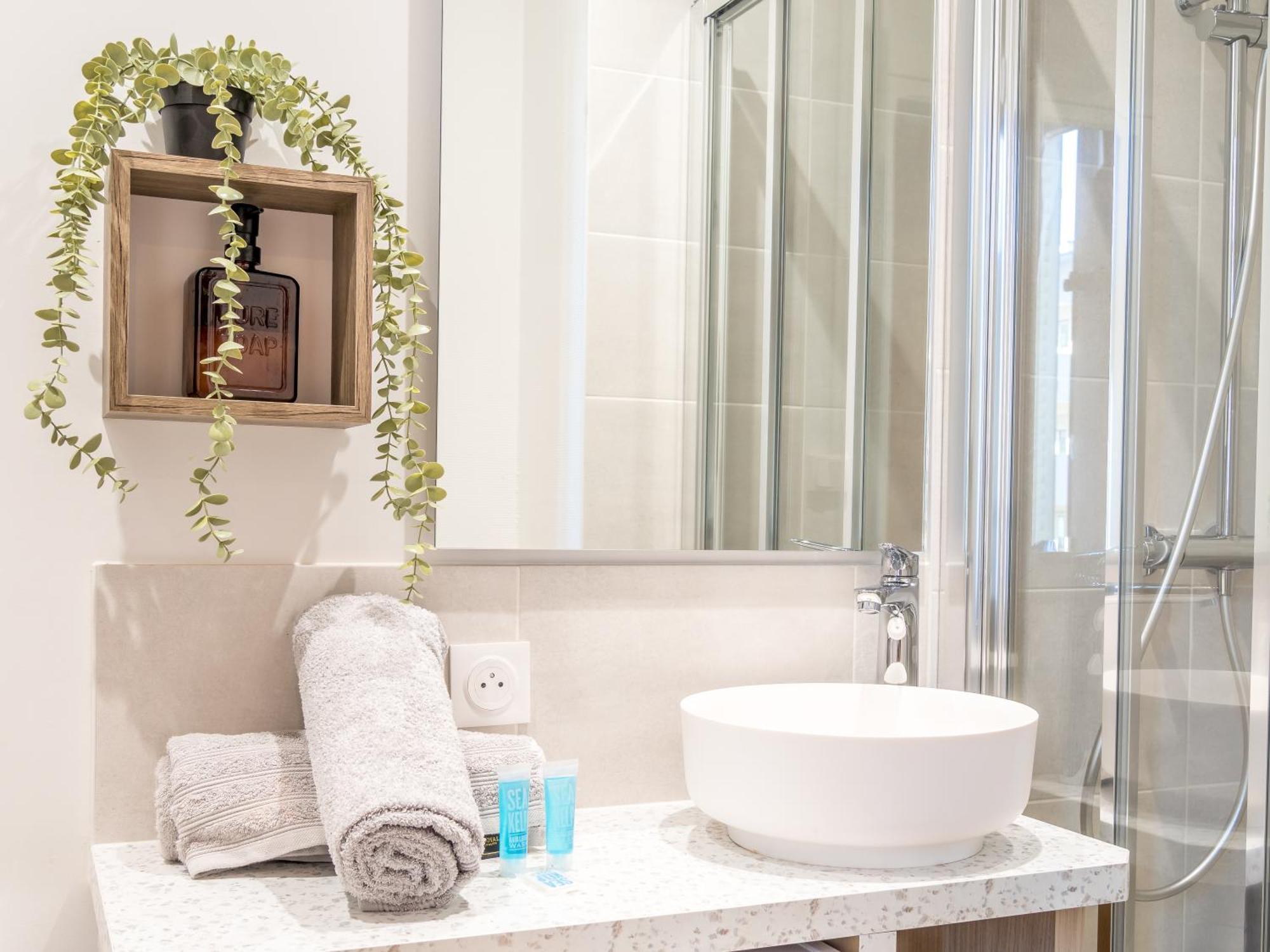 Le Cosy Shelby Proche Gare 150M Apartment Villefranche-sur-Saone Luaran gambar